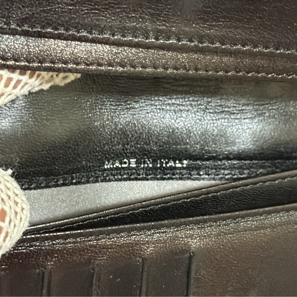 💯 Authentic CHANEL Icon Symbol Charm Patent Leather wallet - Picture 6 of 10